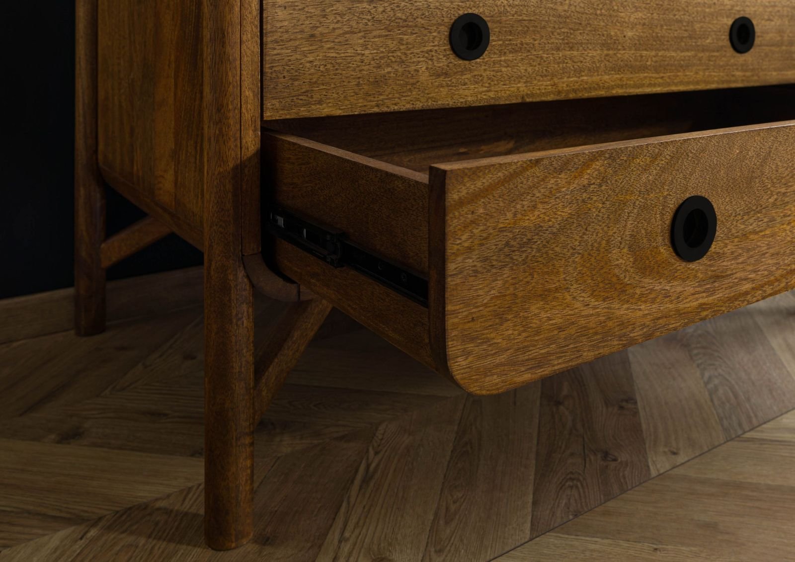 Darien Mango Wood Wardrobe #04 - Image 7