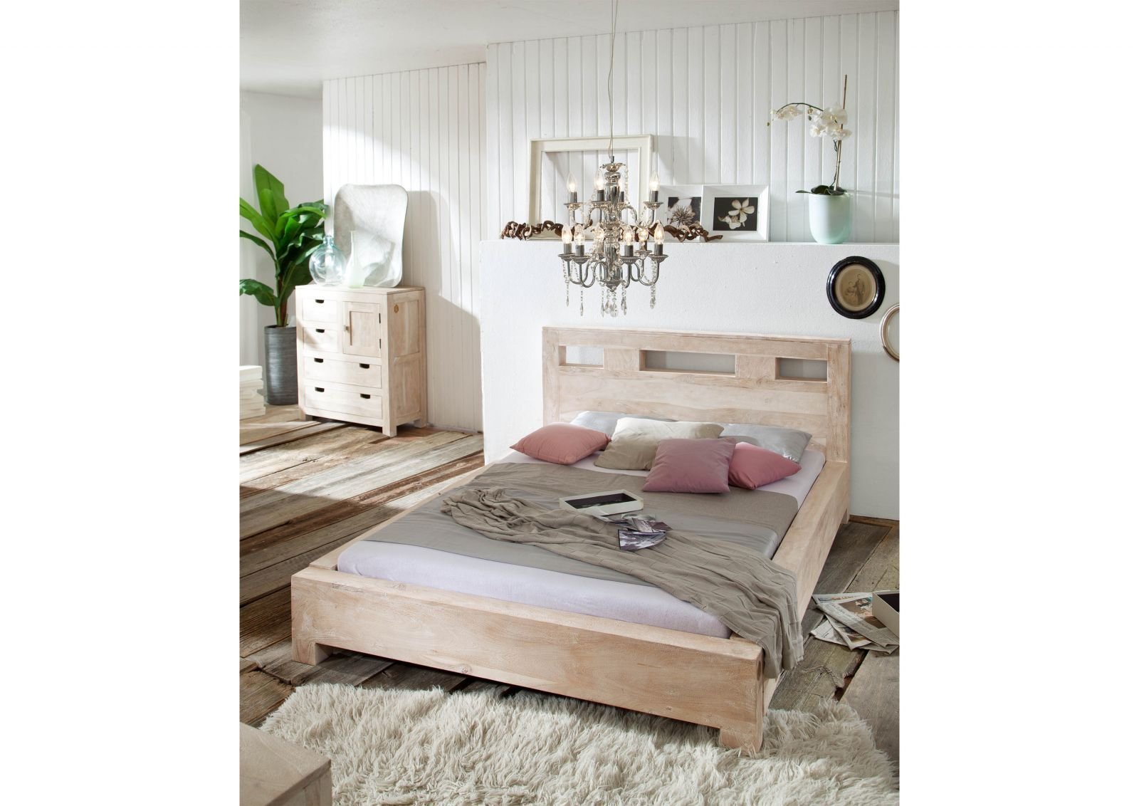 Fade White Solid Acacia Wood Bed - Image 3