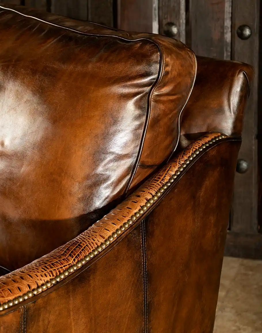 Chesterfield Concoa Sofa - Image 2
