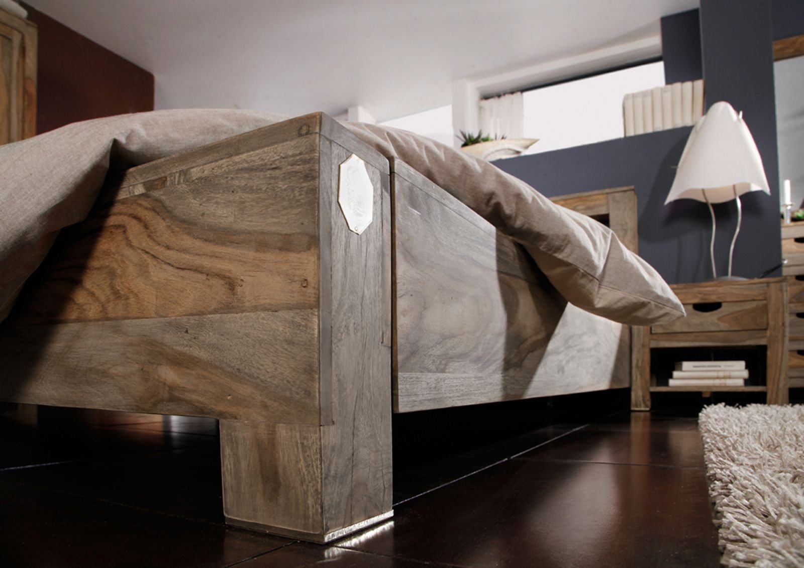 Grayse Sheesham Bed - Image 3