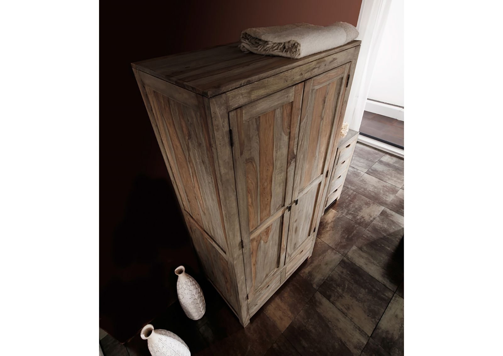 Grayse Sheesham Cabinet - Image 4