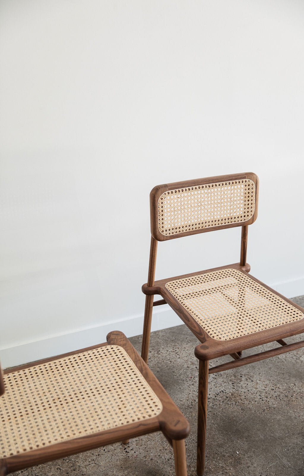 Mandor Premium Cane Dining Chair - Image 3