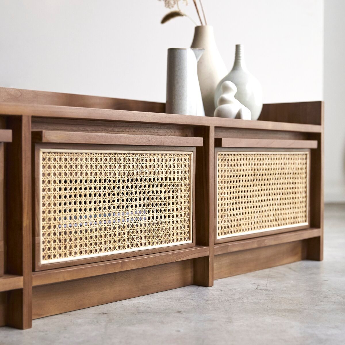 Mandor Solid Wood TV Unit - Image 4