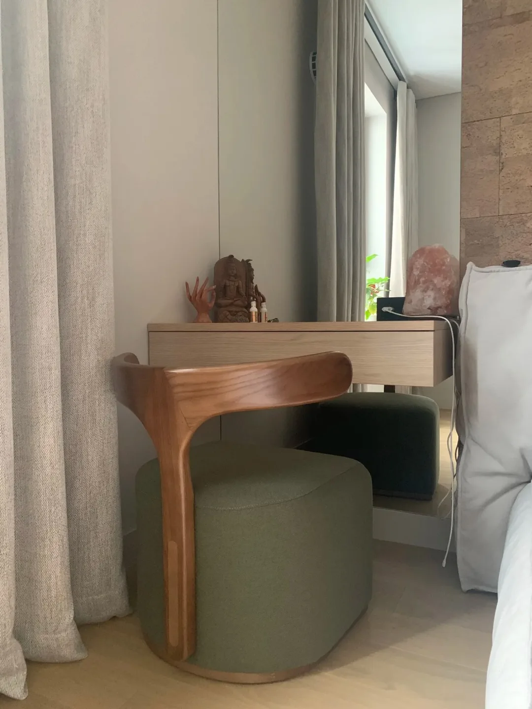 Orchid Chair - Image 7