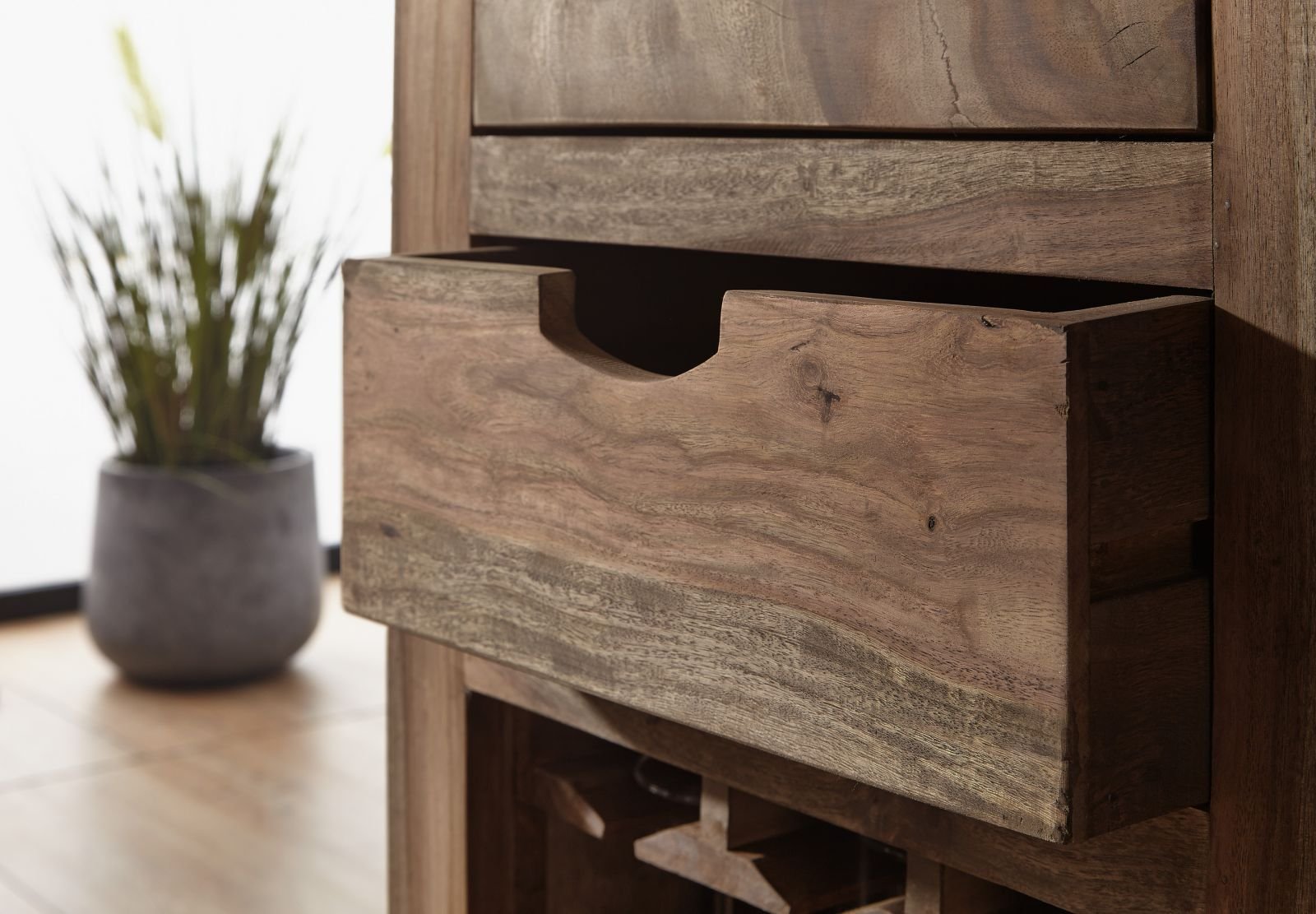 Grayse Sheesham Wine Rack - Image 4